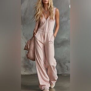 NWT Oyrosy Elegant Retro Sporty V-neck Front Zipper Sleeveless Jumpsuit